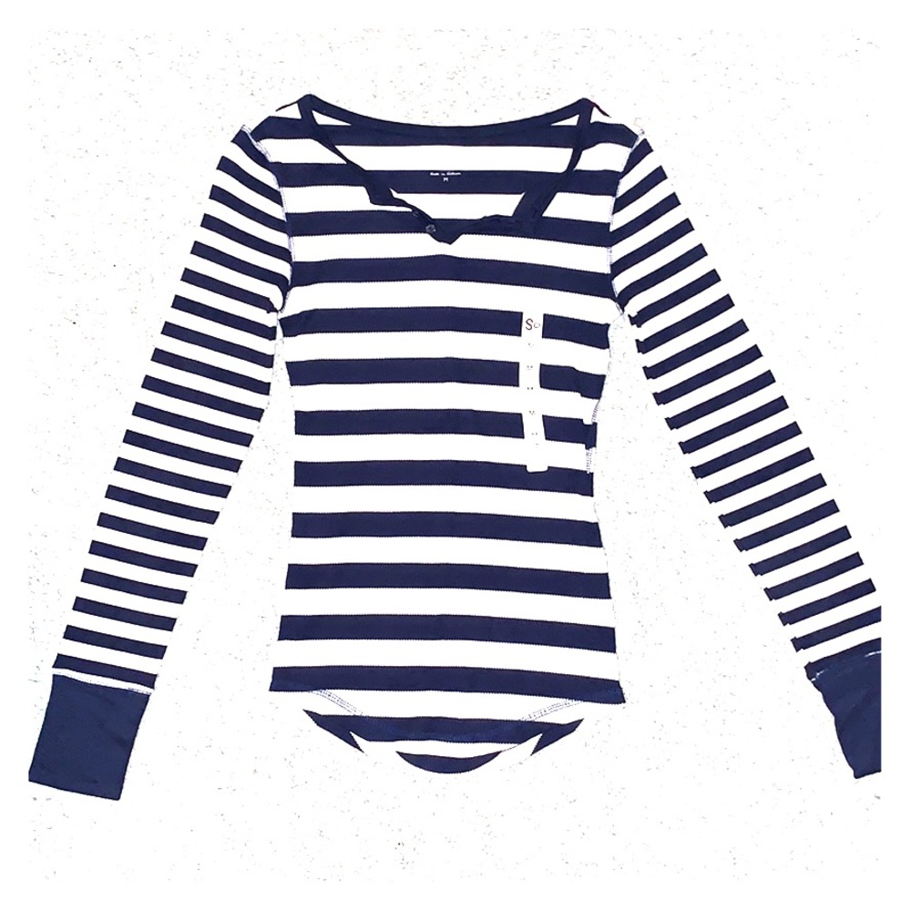 💙 NAVY AND WHITE STRIPED SHIRT 💙